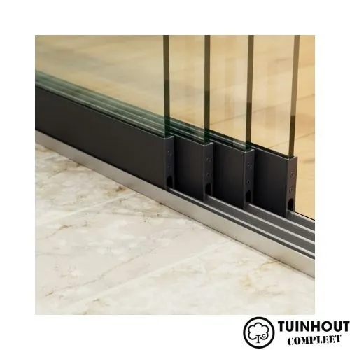 Glazen schuifwanden zwart 4-rail tot 3860 mm breed 4 x 980 mm glas